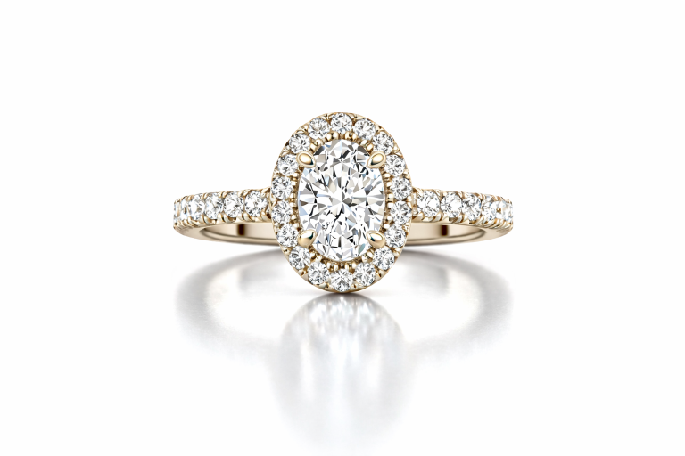 Ovális Halo Pavé 0.6CT eljegyzési gyűrű - Sárga arany